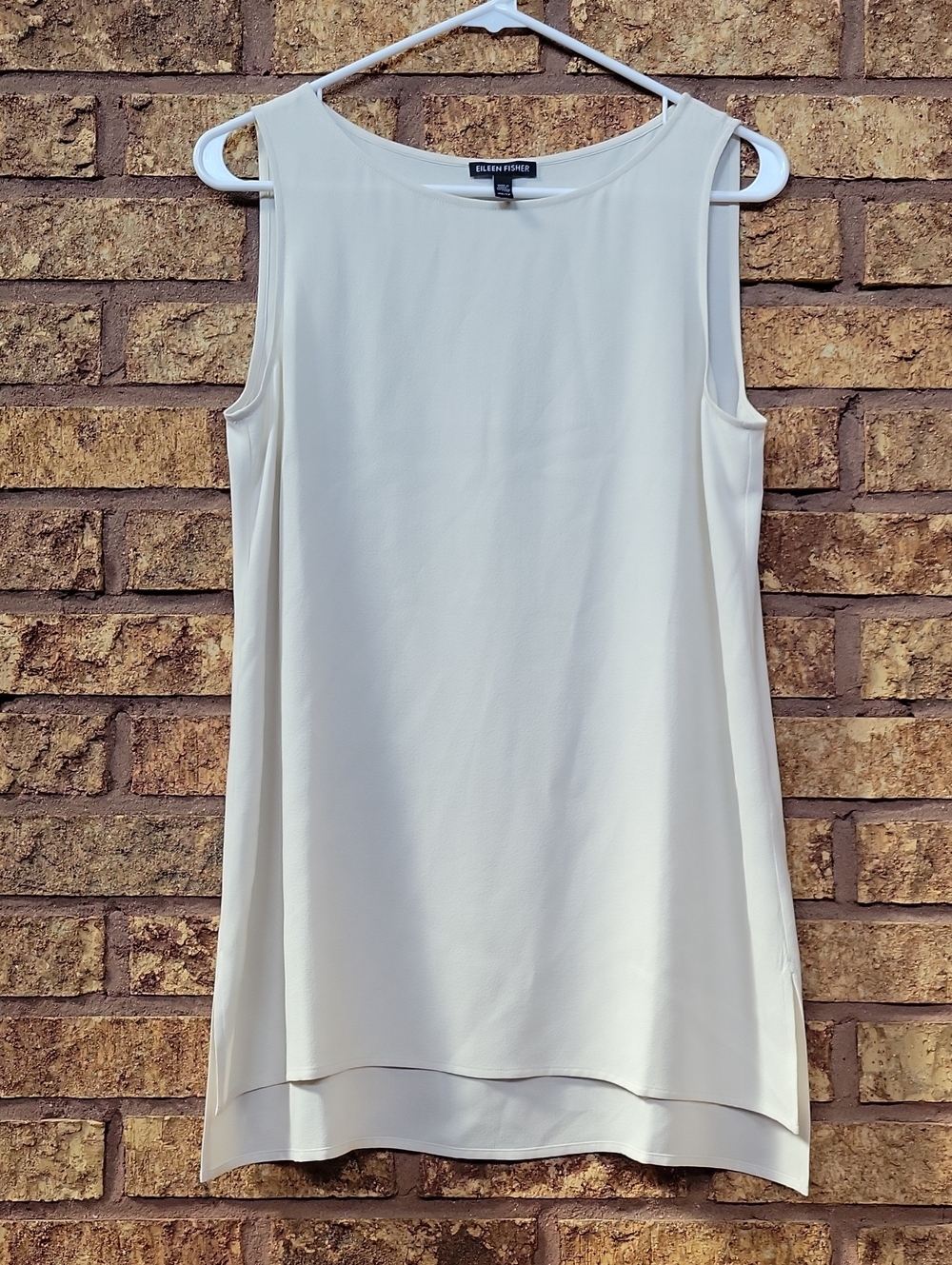 Eileen Fisher 100% Silk Sleeveless Cream Blouse Tank Size XS Feminine Minimalist